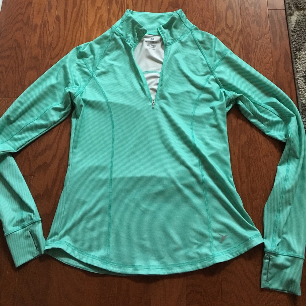 Activewear pullover jacket